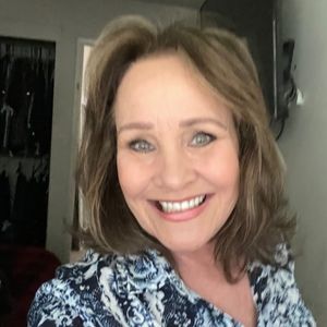 Meet your Posher, Carla